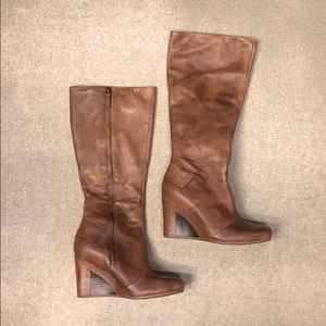 UGG tall brown heeled boots (8.5)
